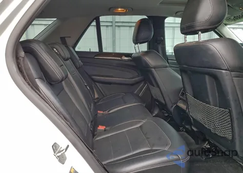 2014 Mercedes-Benz Ml 350 z USA, uszkodzony, nr VIN 4JGDA5JB2EA411053